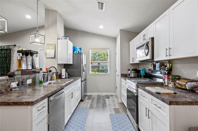 14208 NW 136TH TERRACE, Alachua, FL 32615