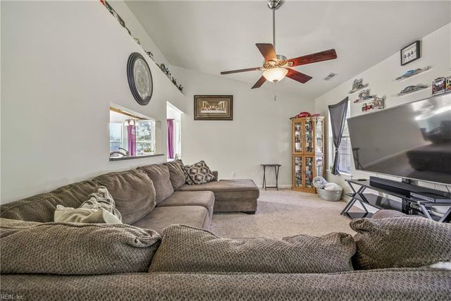 410 Collier CRES, Suffolk, VA 23434