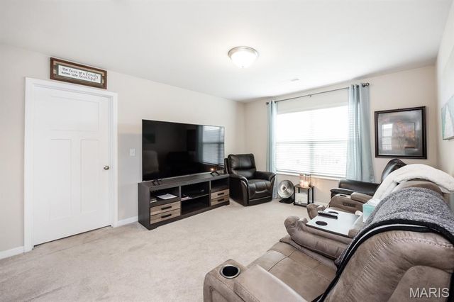 850 Bluff Ridge Lane, Shiloh, IL 62221