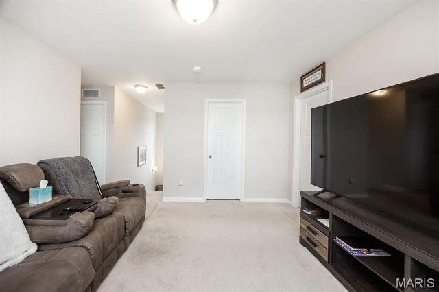 850 Bluff Ridge Lane, Shiloh, IL 62221