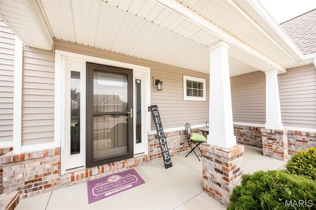 850 Bluff Ridge Lane, Shiloh, IL 62221