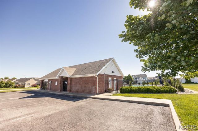 850 Bluff Ridge Lane, Shiloh, IL 62221