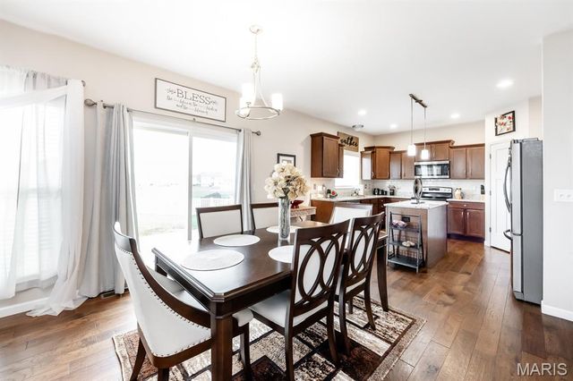 850 Bluff Ridge Lane, Shiloh, IL 62221