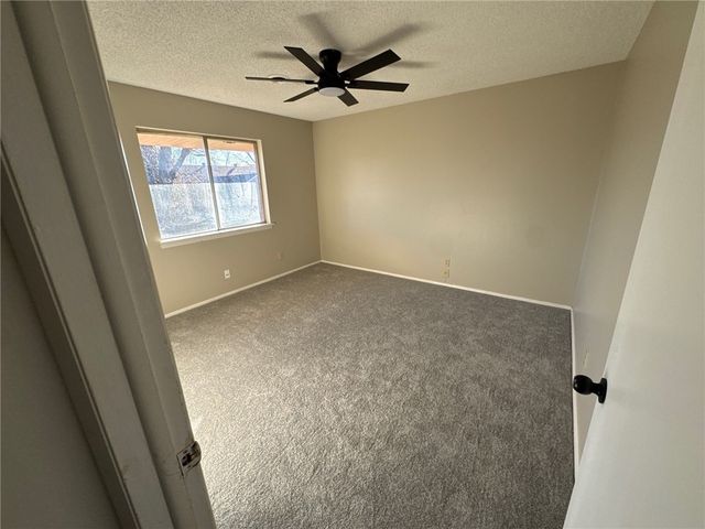 811 N 15th Street, Rogers, AR 72756