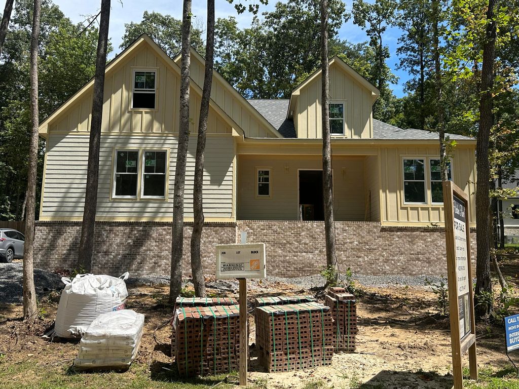 4218 Hidden River Lane, Signal Mountain, TN 37377