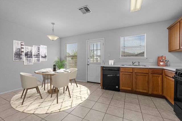 309 MUSGRAV, Kyle, TX 78640
