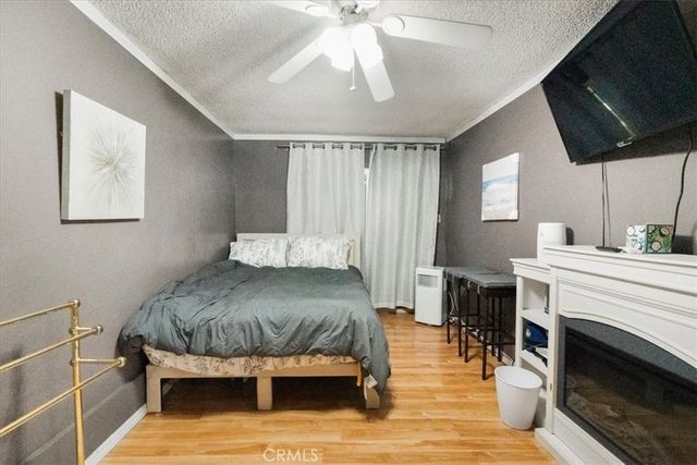 22111 Covello, Canoga Park, CA 91303