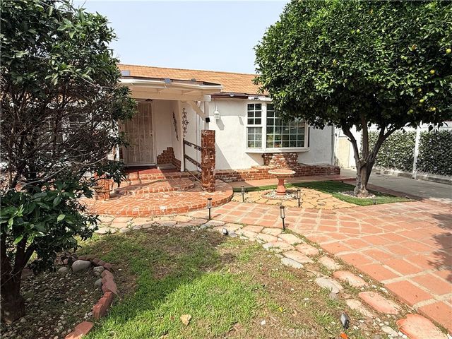 22111 Covello, Canoga Park, CA 91303