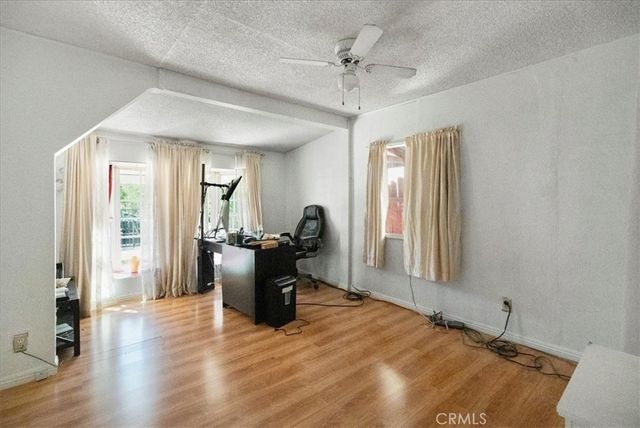 22111 Covello, Canoga Park, CA 91303