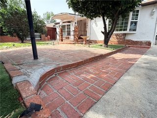 22111 Covello, Canoga Park, CA 91303