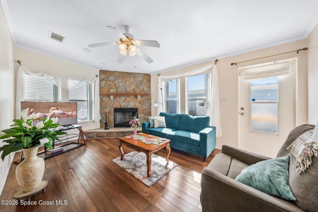 1854 Mango Street NE, Palm Bay, FL 32905