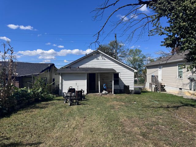 2432 Dodds Avenue, Chattanooga, TN 37407