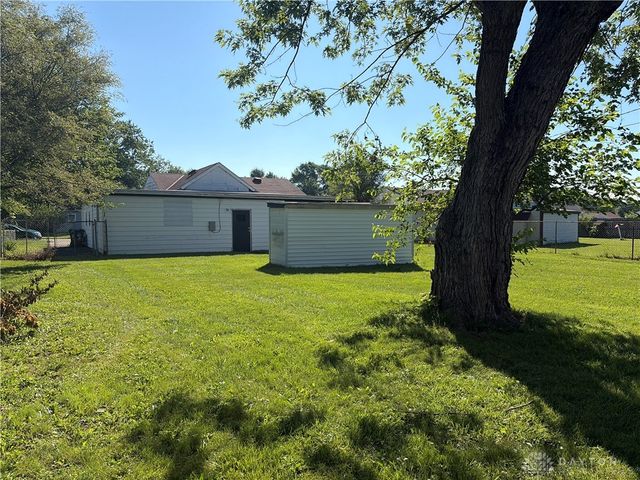 713 Flintridge Drive, Fairborn, OH 45324