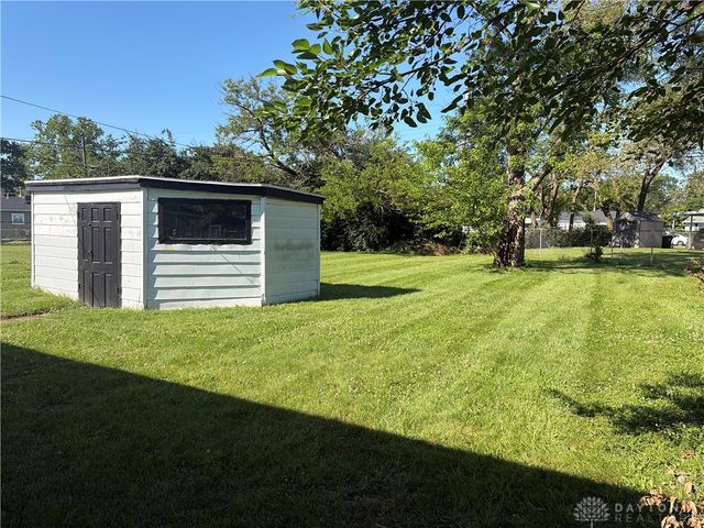 713 Flintridge Drive, Fairborn, OH 45324