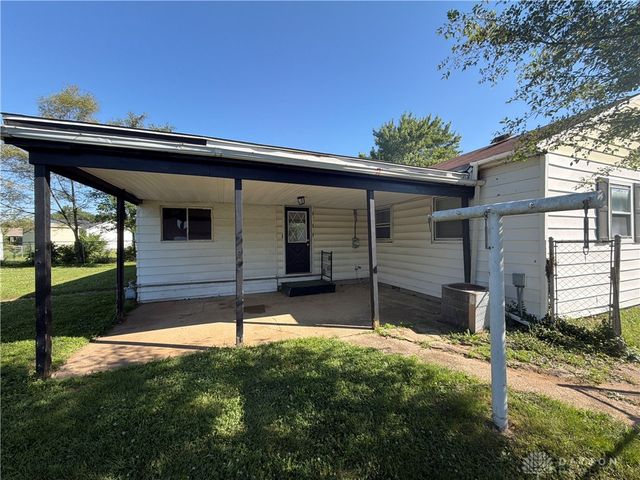 713 Flintridge Drive, Fairborn, OH 45324