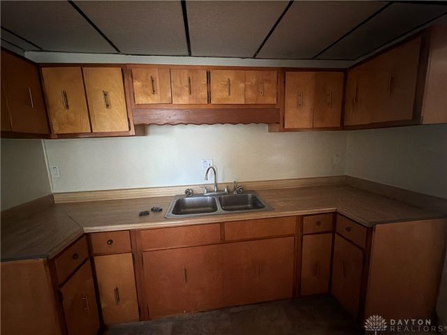 713 Flintridge Drive, Fairborn, OH 45324