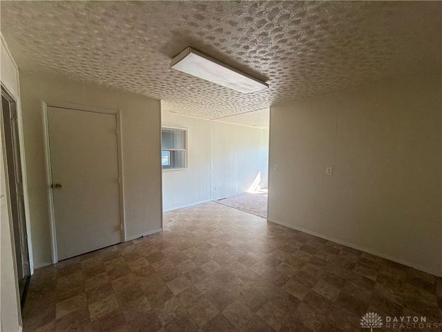 713 Flintridge Drive, Fairborn, OH 45324