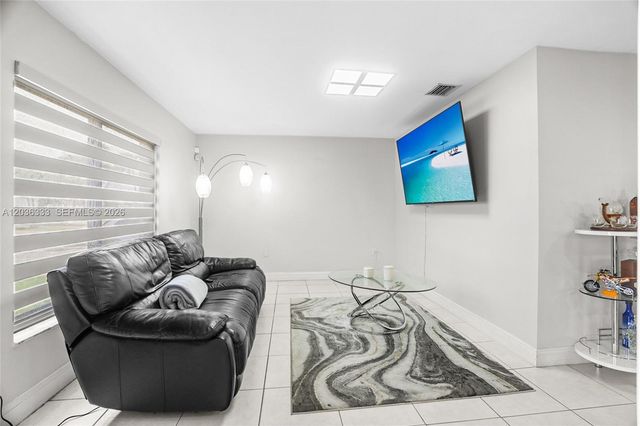 5412 NW 193rd Lane, Miami Gardens, FL 33055