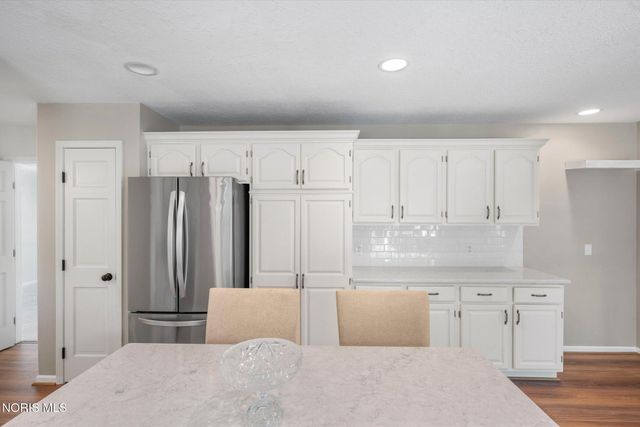 5024 Hunters Green Drive, Toledo, OH 43623
