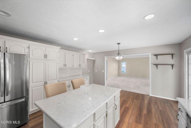 5024 Hunters Green Drive, Toledo, OH 43623