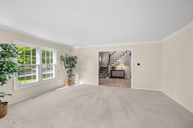 5024 Hunters Green Drive, Toledo, OH 43623