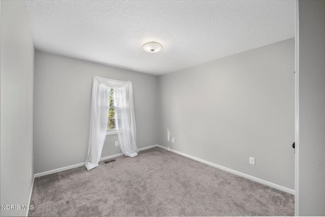 5024 Hunters Green Drive, Toledo, OH 43623