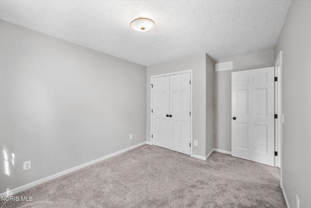 5024 Hunters Green Drive, Toledo, OH 43623