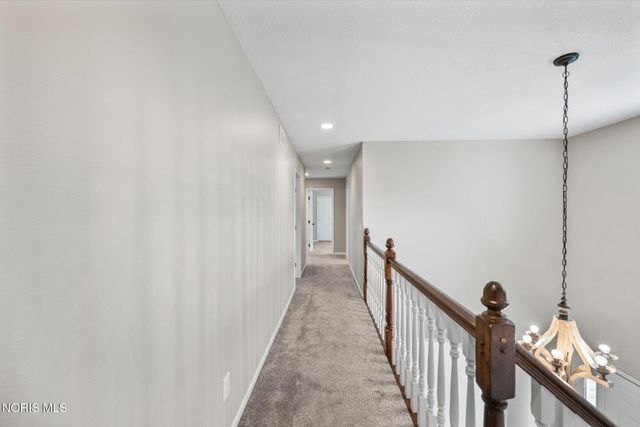 5024 Hunters Green Drive, Toledo, OH 43623