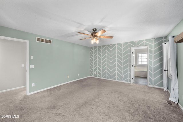 5024 Hunters Green Drive, Toledo, OH 43623