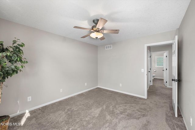 5024 Hunters Green Drive, Toledo, OH 43623