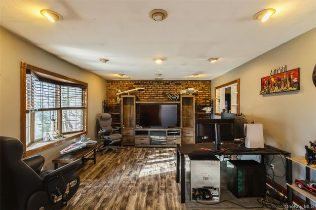 68 Oleeta Road, Mount Sinai, NY 11766