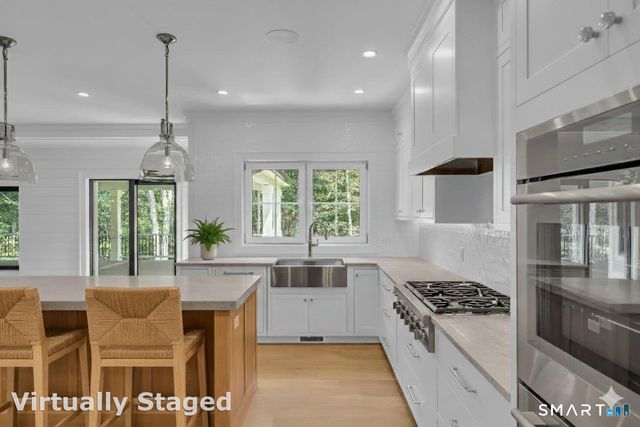 132 Summer Hill Road, Madison, CT 06443