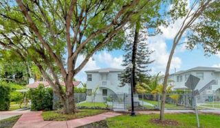 1730 Marseille Dr, Miami Beach, FL 33141