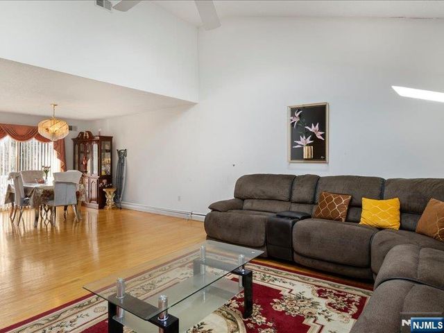 81 Hastings Avenue, Nutley, NJ 07110