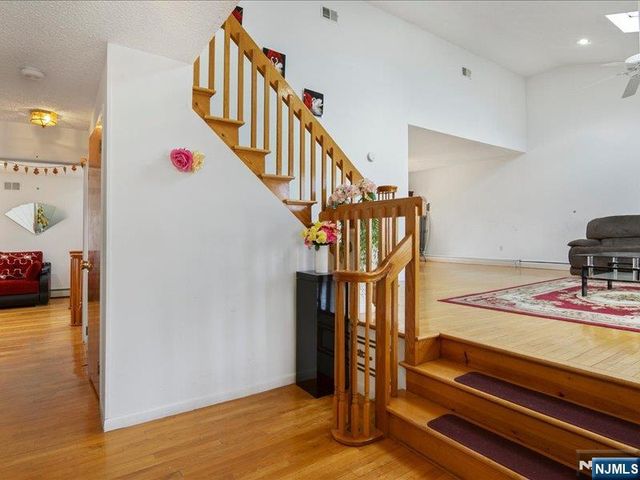 81 Hastings Avenue, Nutley, NJ 07110