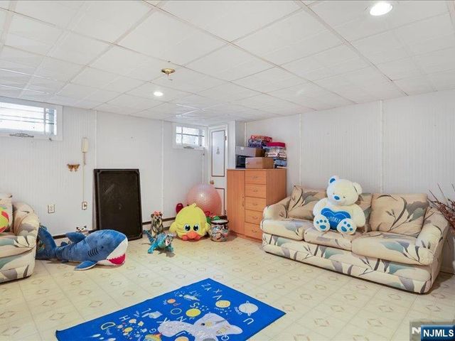 81 Hastings Avenue, Nutley, NJ 07110