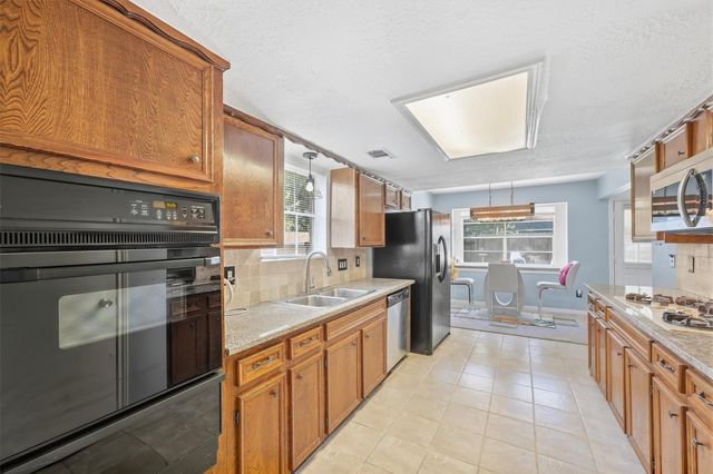 2010 River Village Drive, Houston, TX 77339