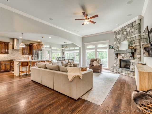 4515 W 93rd Street, Tulsa, OK 74132