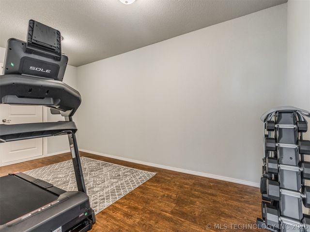 4515 W 93rd Street, Tulsa, OK 74132