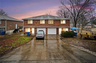 213-215 S Willow Avenue, Independence, MO 64053