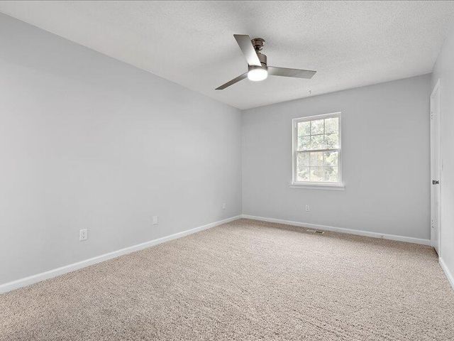 207 NW Candace Ct, Dothan, AL 36301