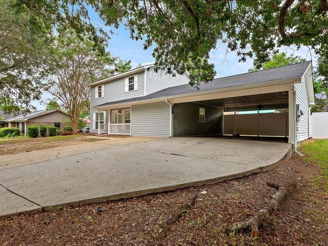 207 NW Candace Ct, Dothan, AL 36301