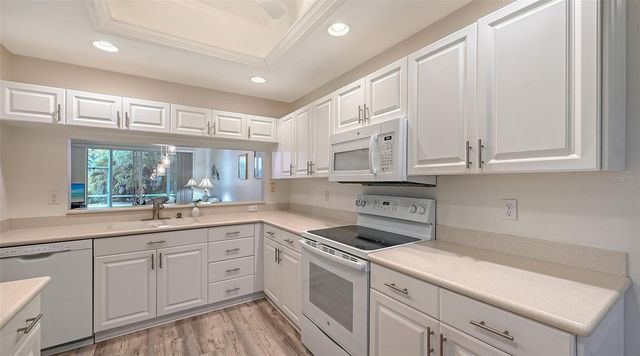 8750 OLDE HICKORY AVENUE 9109, Sarasota, FL 34238