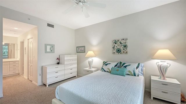 8750 OLDE HICKORY AVENUE 9109, Sarasota, FL 34238