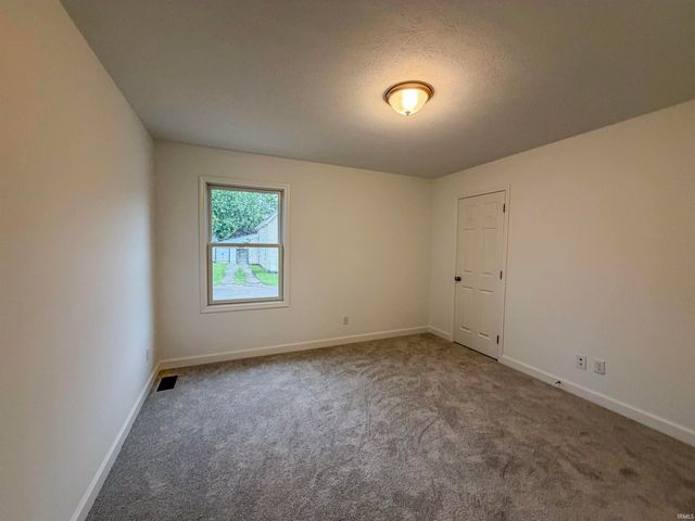 339 W 2nd Street, Anderson, IN 46016