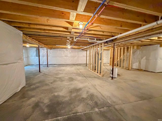 339 W 2nd Street, Anderson, IN 46016