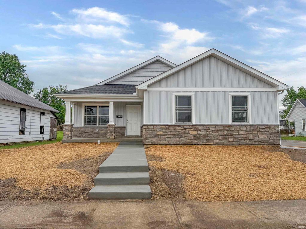 339 W 2nd Street, Anderson, IN 46016