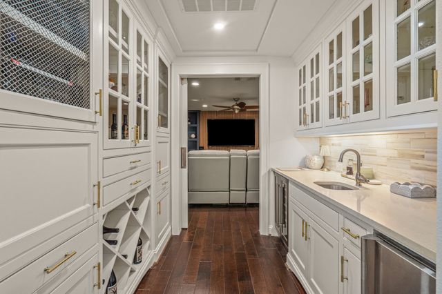 4115 Bellaire Drive S, Fort Worth, TX 76109