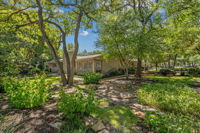 4115 Bellaire Drive S, Fort Worth, TX 76109