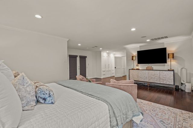 4115 Bellaire Drive S, Fort Worth, TX 76109